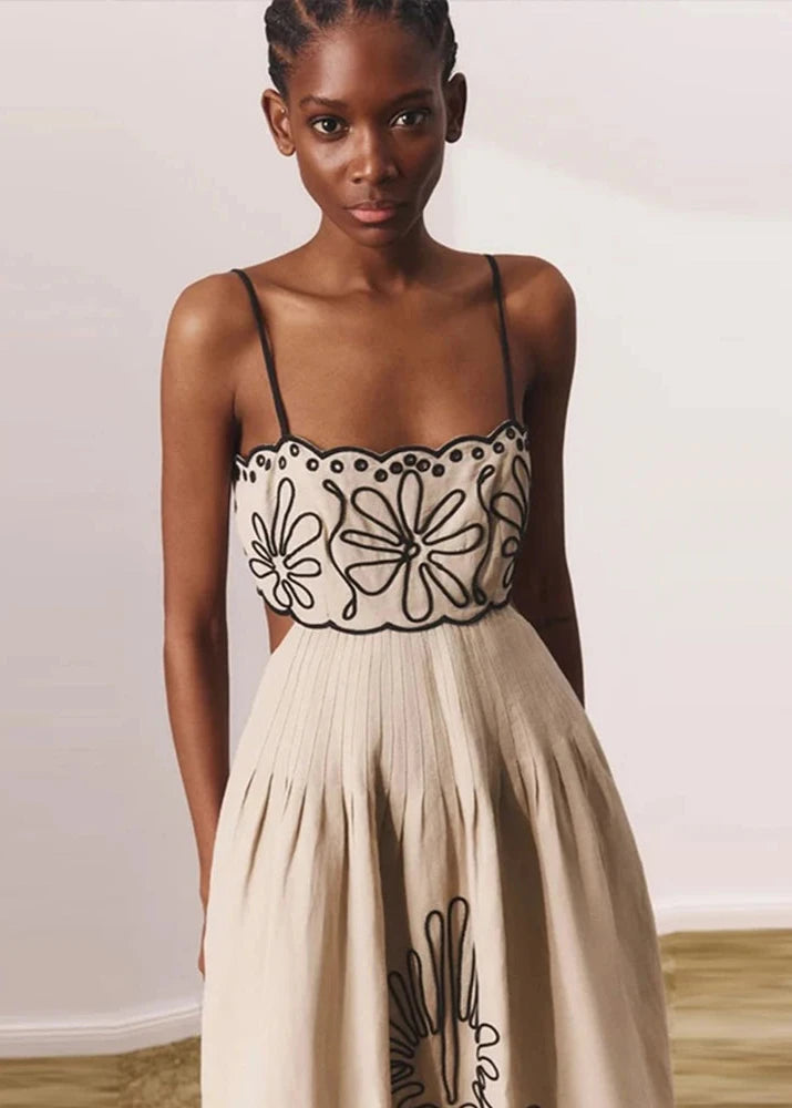 Vestido Midi Bordado Tereza