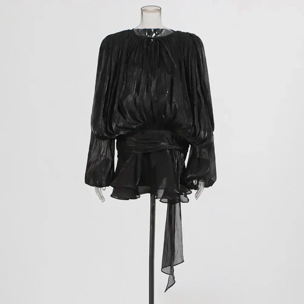 Vestido Curto com Saia de Babados Assimétrico Suelen Preto / P Vestido Curto com Saia de Babados Assimétrico Suelen